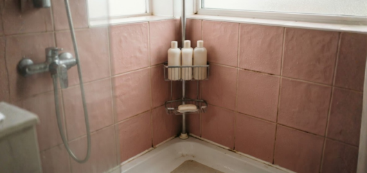 Best Shower Caddies That Actually Stay Up in Small Bathrooms